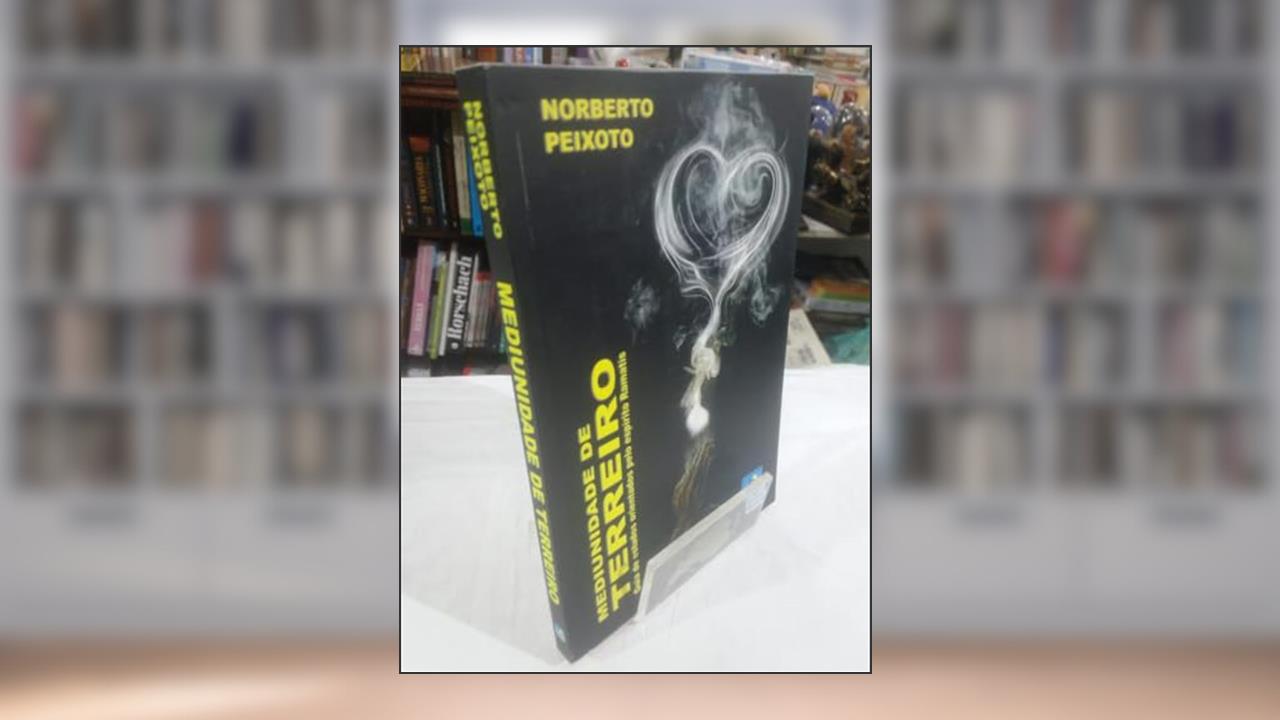 Capa de Mediunidade de Terreiro, do autor Norberto Peixoto